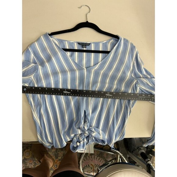 American Eagle Outfitters Blue and White Striped Viscose Flare Sleeve Tie Waist - Picture 7 of 7